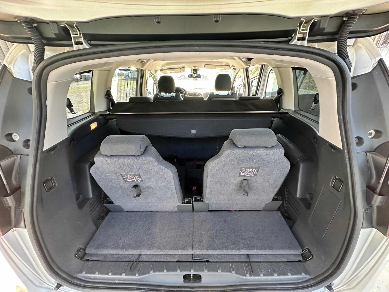 PEUGEOT 5008 1.6 HDi 115CV Business 7 POSTI  FARI FENDINEBBIA - 50