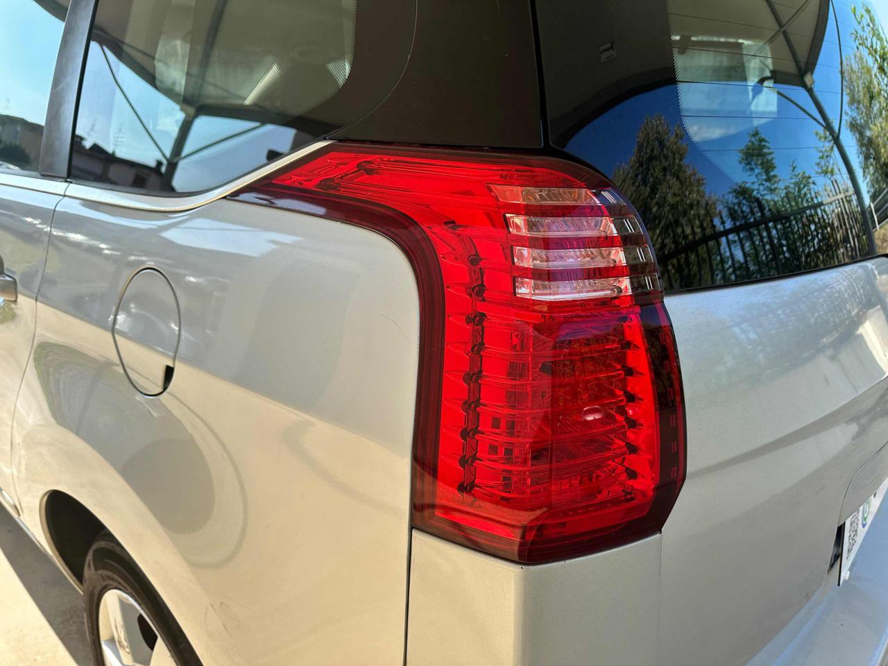 PEUGEOT 5008 1.6 HDi 115CV Business 7 POSTI  FARI FENDINEBBIA - 62