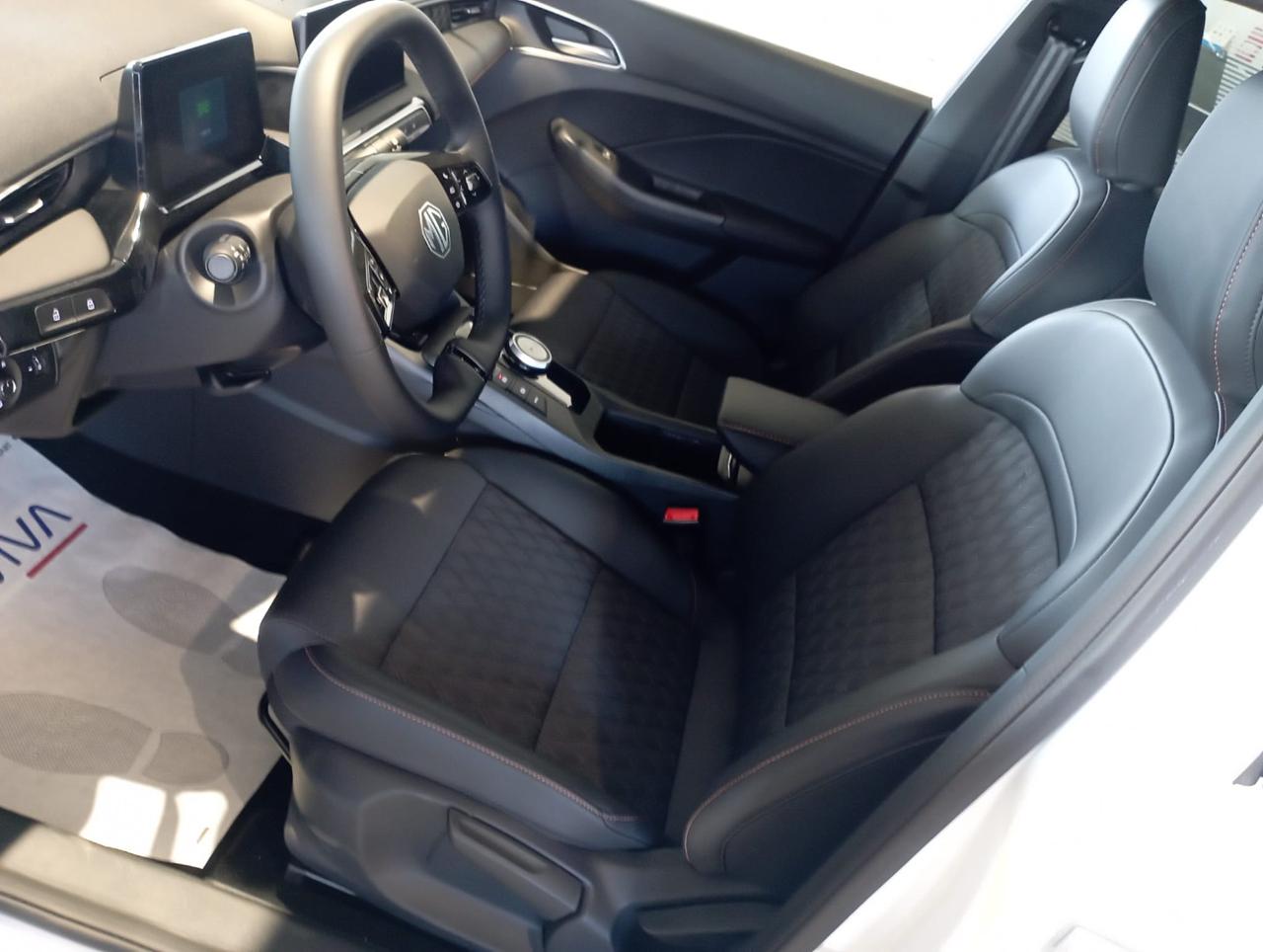 MG MG3 1.5 Hybrid+ Luxury - 8