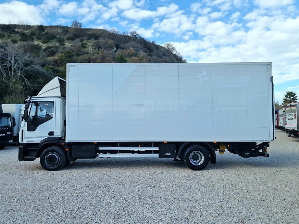 IVECO EUROCARGO 160E28 P EURO 6 FURGONE 7,40 + SPONDA - 21