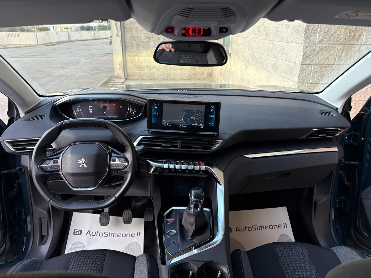 PEUGEOT 3008 1.5 BlueHDi 130 S&S Active Business - 12