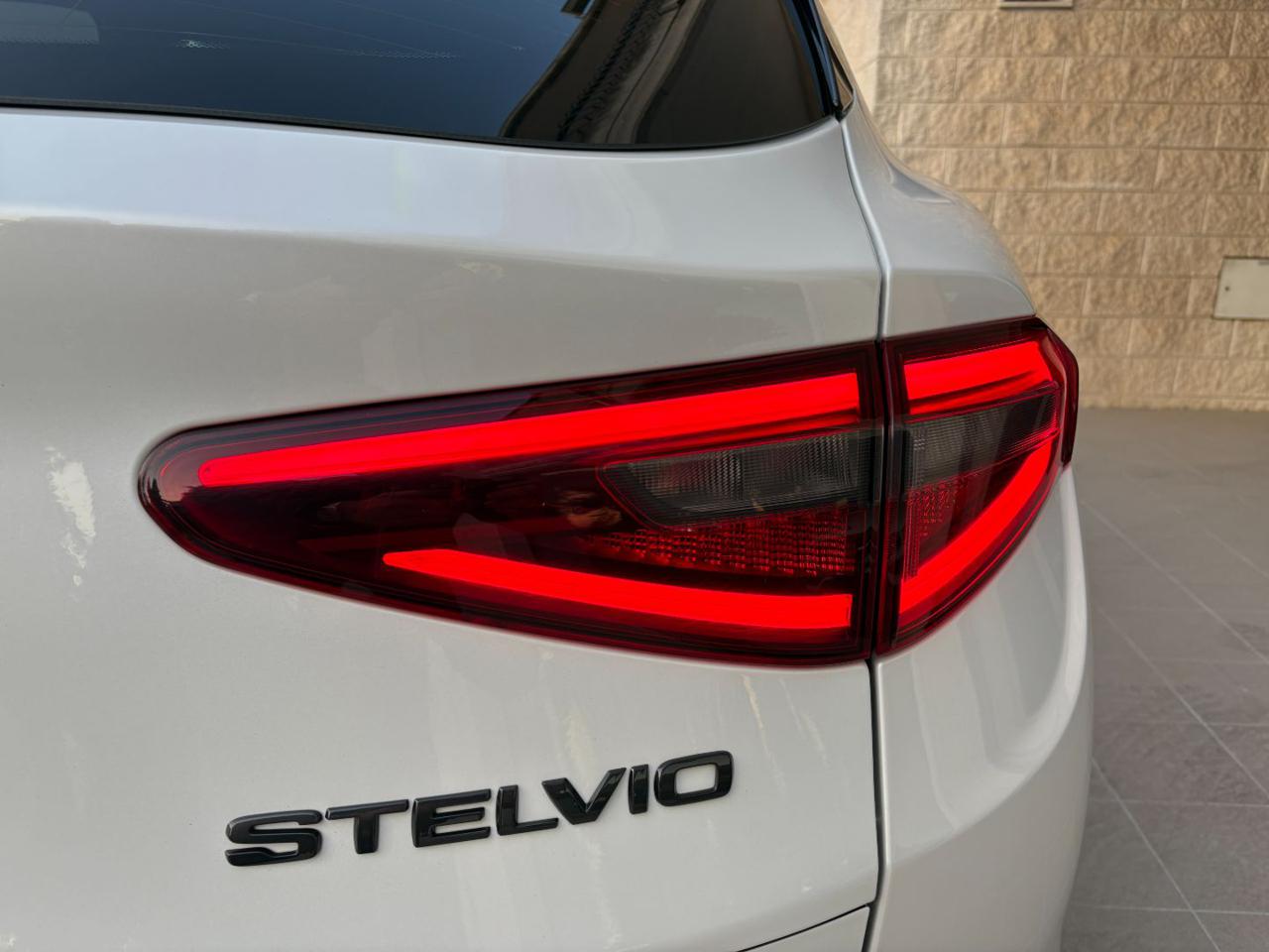 ALFA ROMEO Stelvio 2.2 Turbodiesel 210 CV AT8 Q4 Veloce - 39