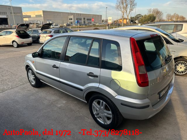 FORD Fusion Grigio pastello