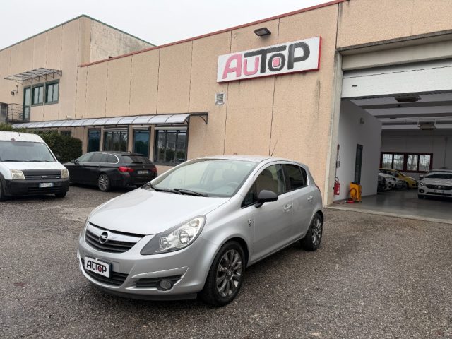 OPEL Corsa Argento metallizzato