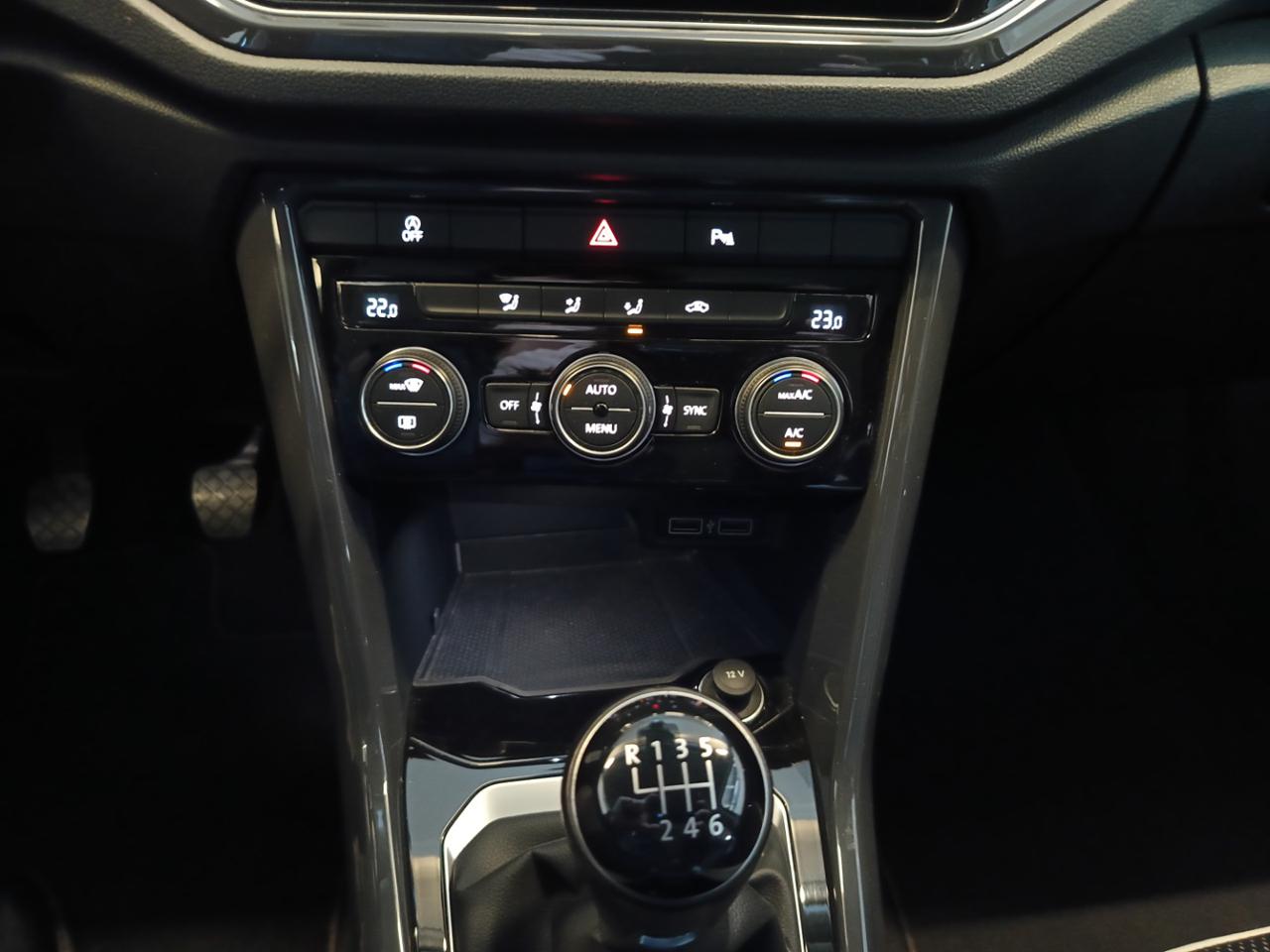 VOLKSWAGEN T-Roc 1.6 TDI SCR Advanced BlueMotion Technology - 15