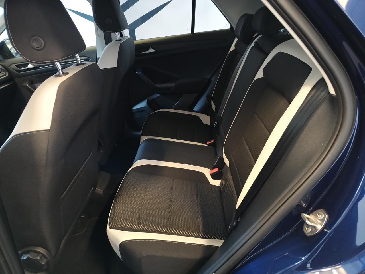 VOLKSWAGEN T-Roc 1.6 TDI SCR Advanced BlueMotion Technology - 9