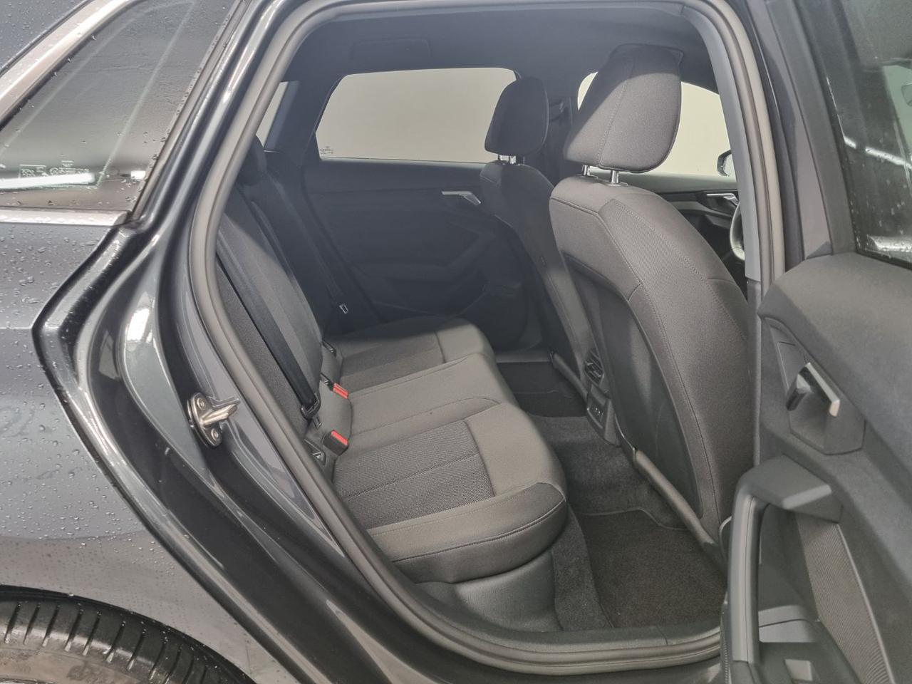 AUDI A3 SPB 30 TDI S tronic Business Advanced - 32