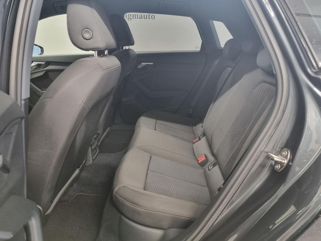 AUDI A3 SPB 30 TDI S tronic Business Advanced - 12