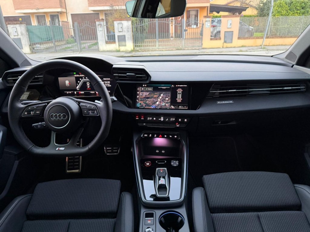 AUDI S3 SPB 333cv quattro S tronic - 11