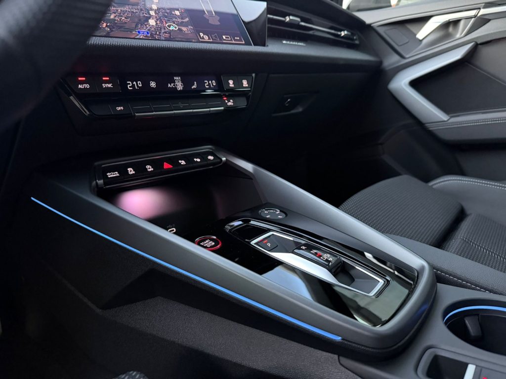 AUDI S3 SPB 333cv quattro S tronic - 13