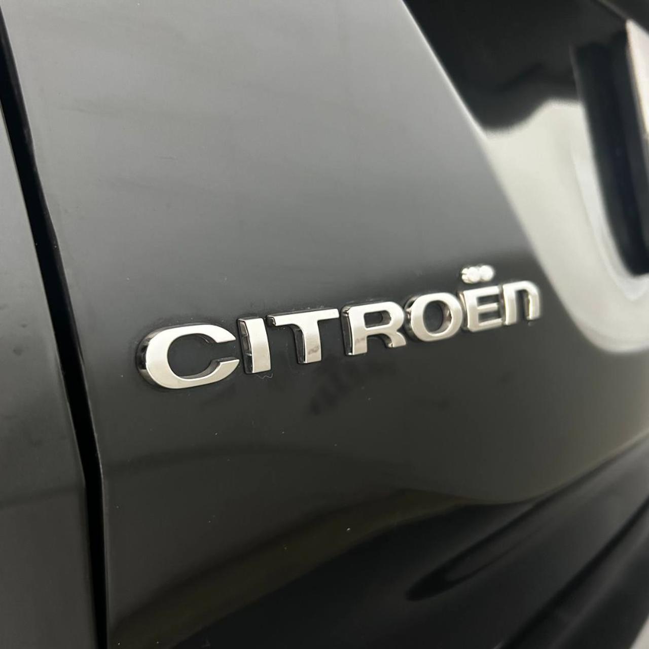 CITROEN C4 motore elettrico 136 CV Shine TETTO APRIBILE - 42
