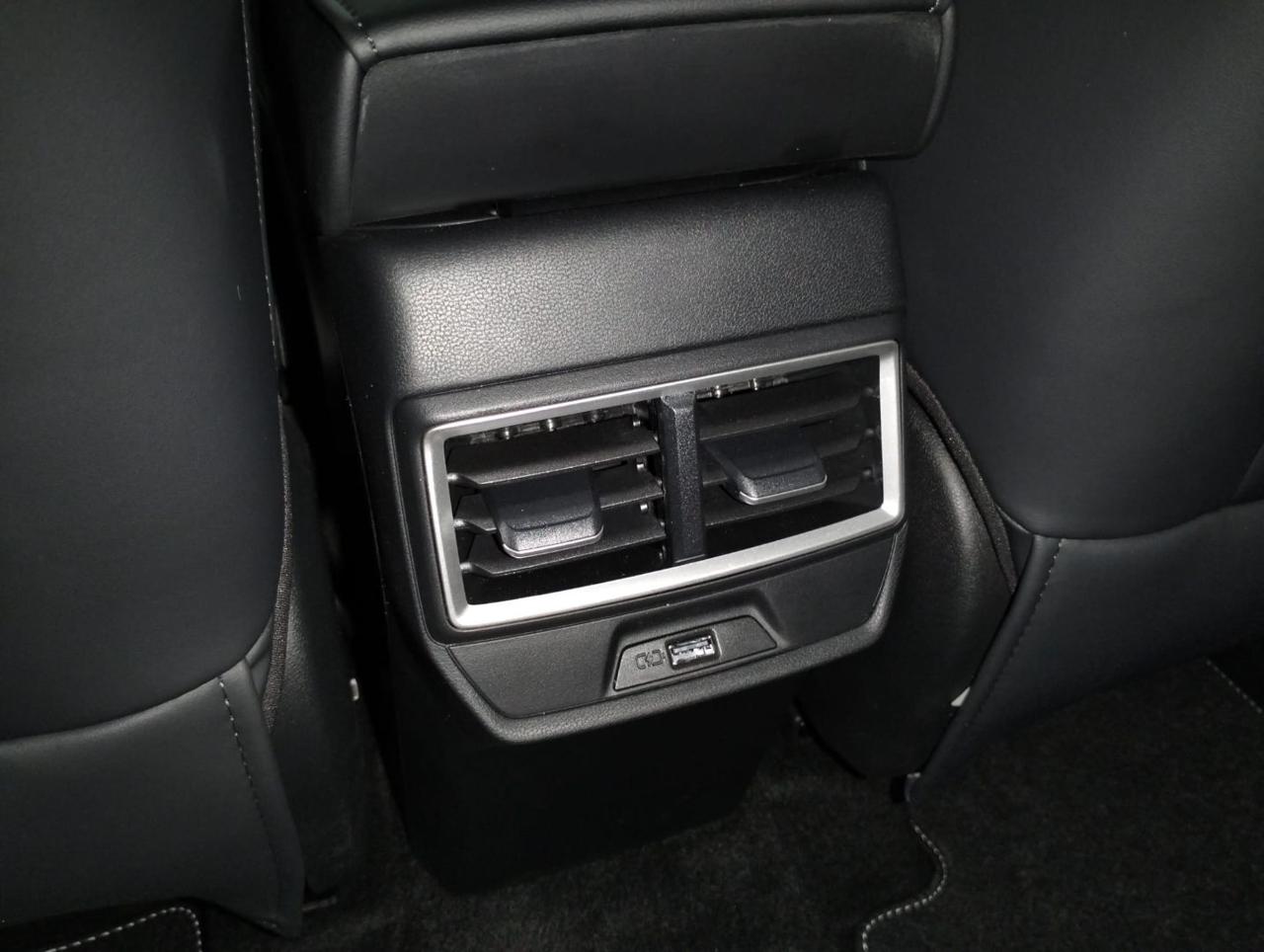 MG ZS 1.5 Hybrid+ Luxury - 12