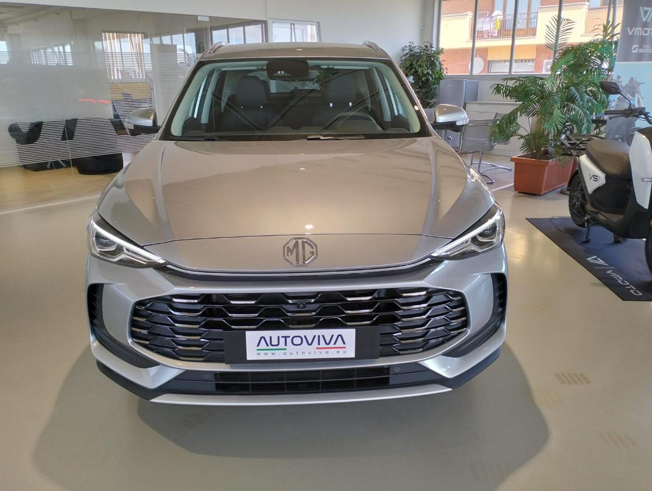 MG ZS 1.5 Hybrid+ Luxury - 2