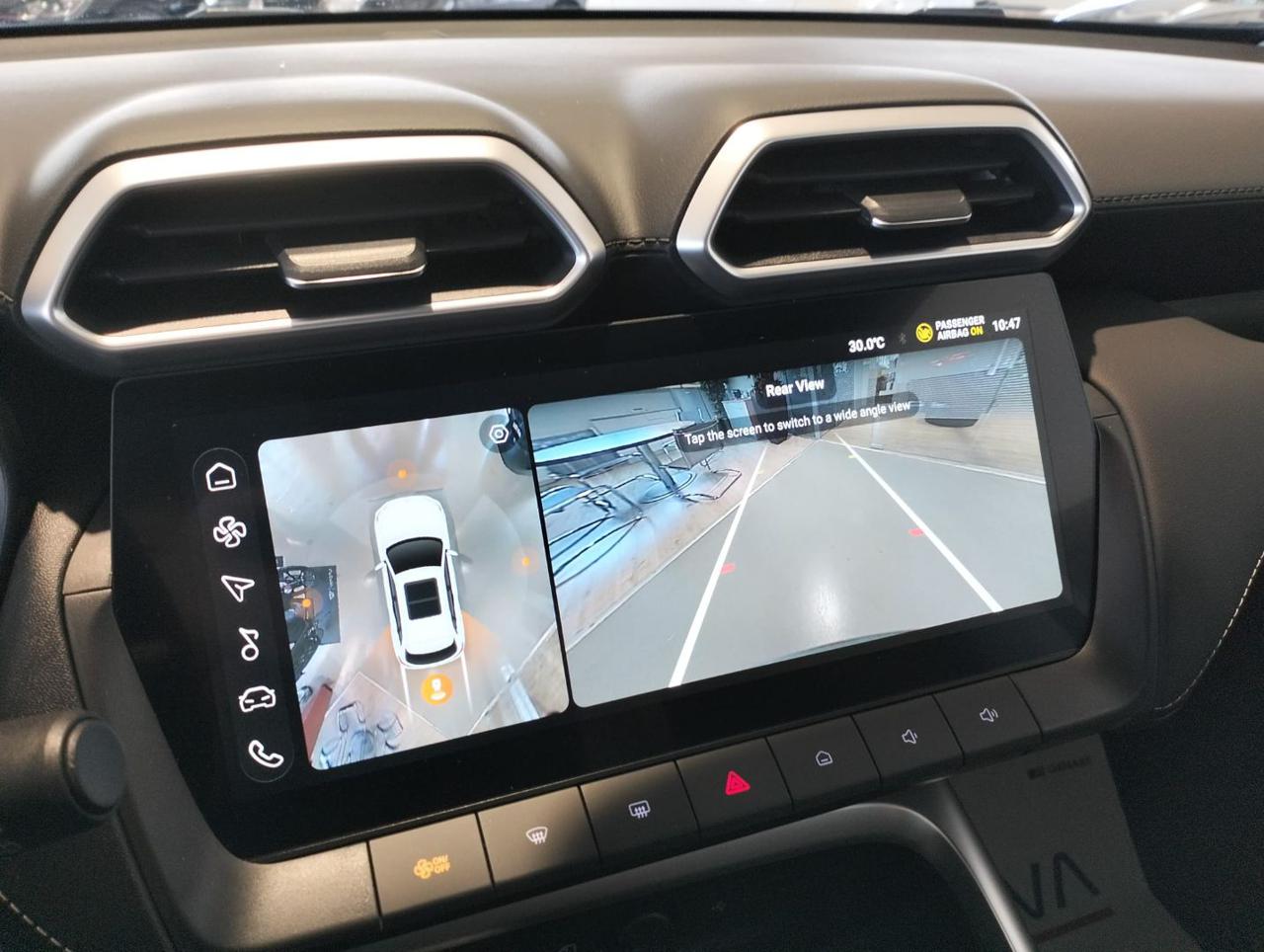 MG ZS 1.5 Hybrid+ Luxury - 17