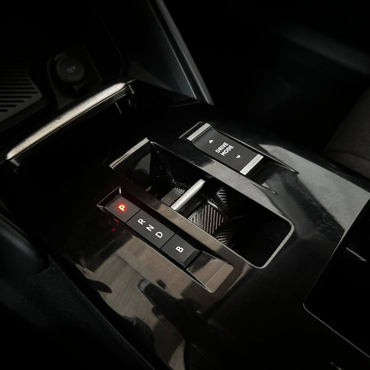 CITROEN E-C4 motore elettrico 136 CV Shine TETTO APRIBILE - 27