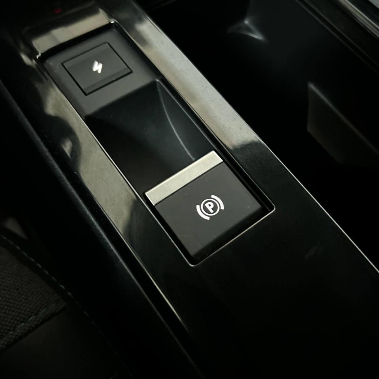 CITROEN E-C4 motore elettrico 136 CV Shine TETTO APRIBILE - 28