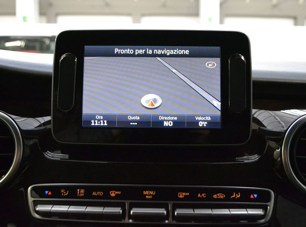 MERCEDES-BENZ V 250 d Automatic 4Matic Premium Long 8 Posti - 8