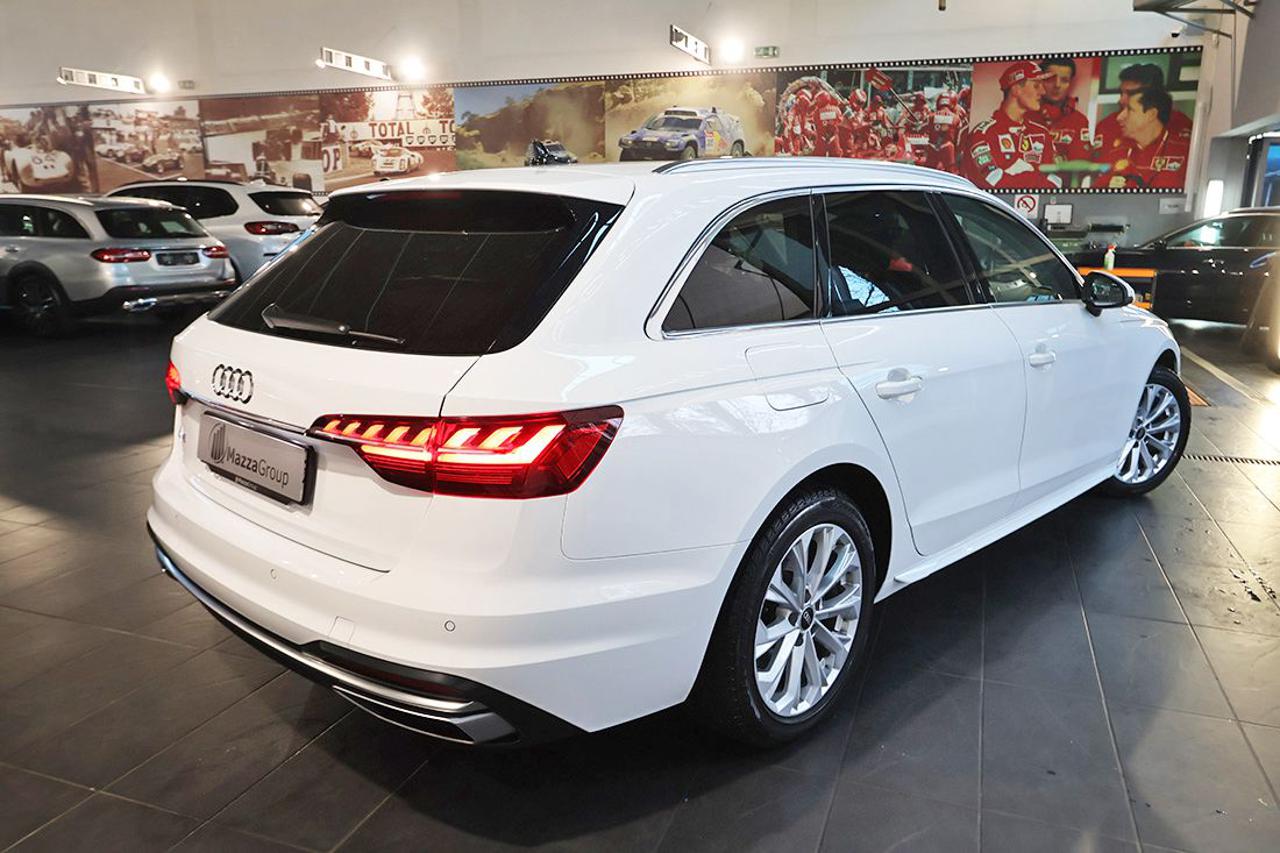 AUDI A4 35 TFSI Avant S-Tronic Business Advanced - 9