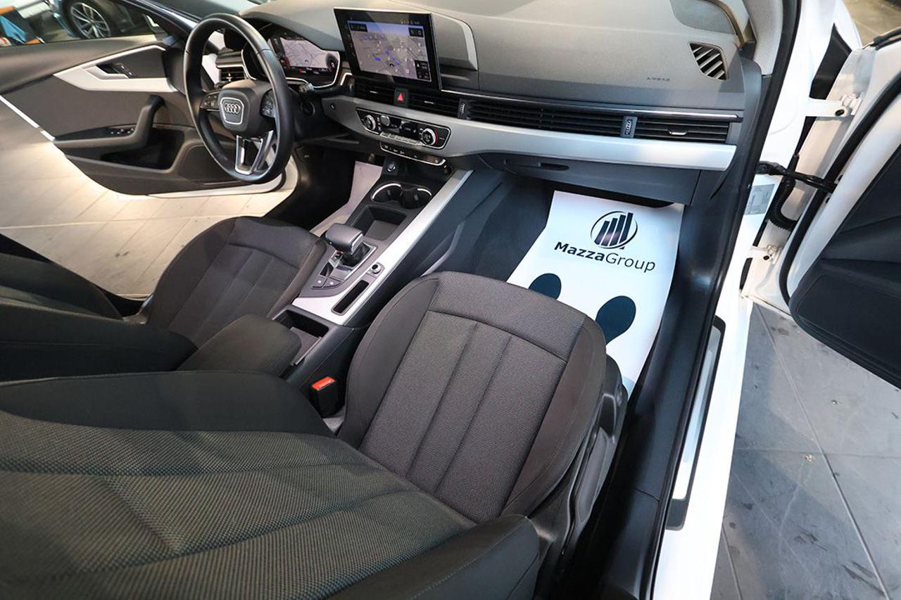 AUDI A4 35 TFSI Avant S-Tronic Business Advanced - 16