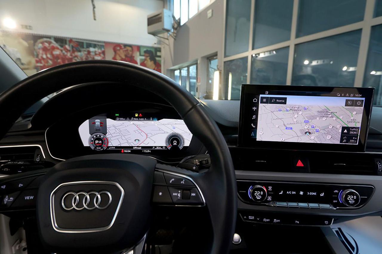 AUDI A4 35 TFSI Avant S-Tronic Business Advanced - 34