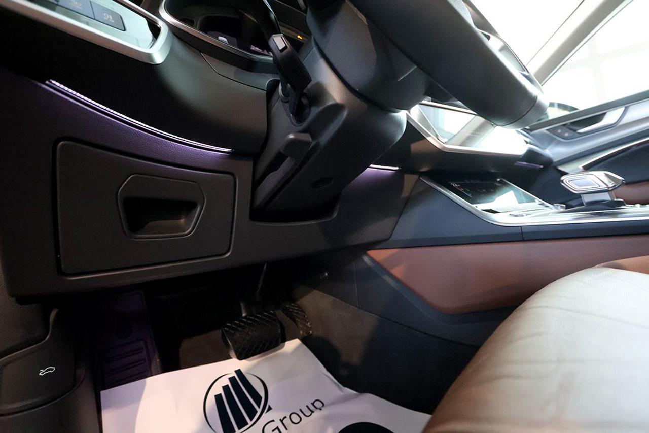 AUDI A6 40 TDI Avant Quattro ultra S-Tronic Busin. Design - 39