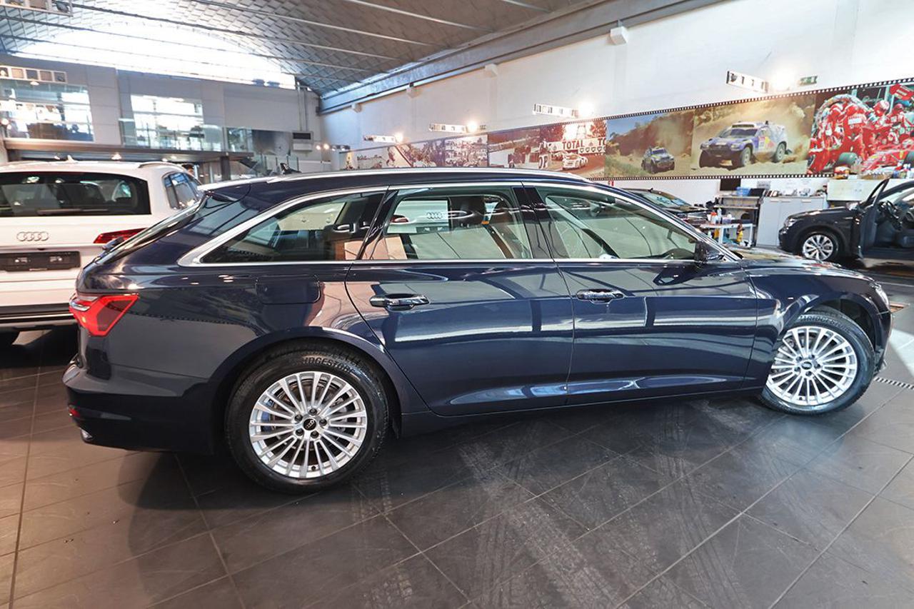 AUDI A6 40 TDI Avant Quattro ultra S-Tronic Busin. Design - 10