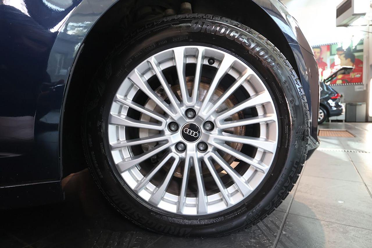 AUDI A6 40 TDI Avant Quattro ultra S-Tronic Busin. Design - 6