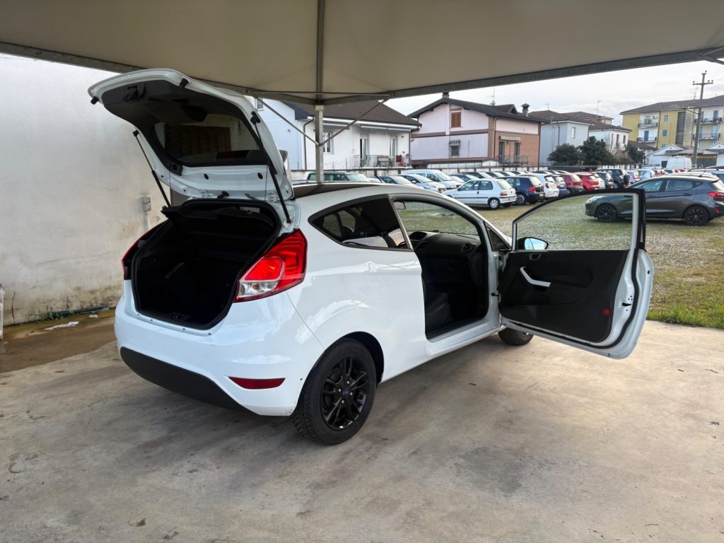 FORD Fiesta 1.0 80CV ST LINE Black & White Edition BELLISSIMA - 37