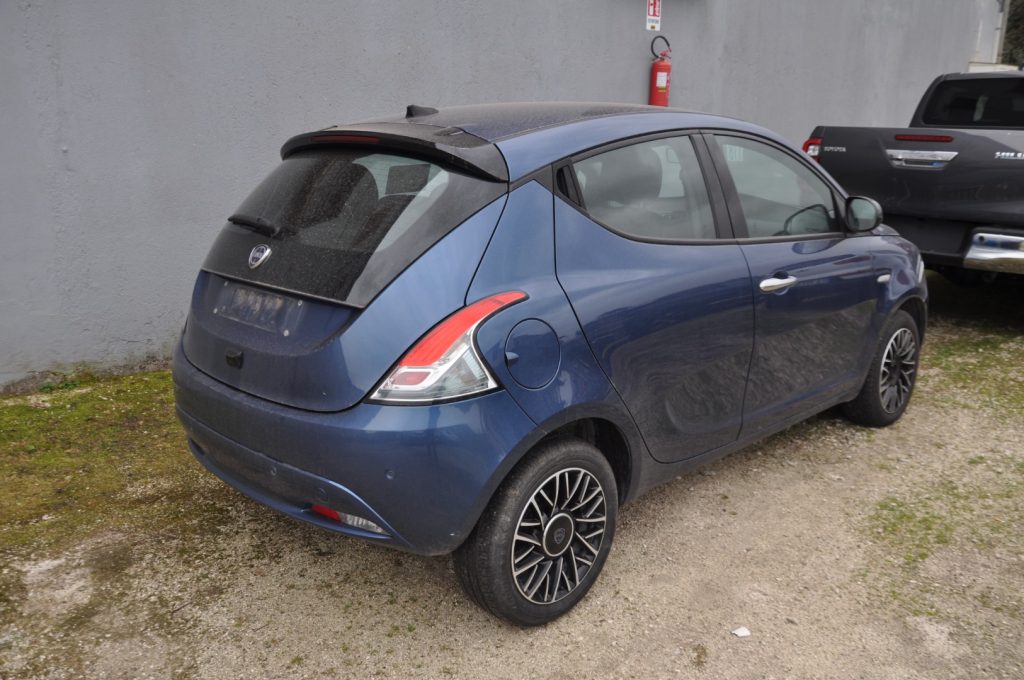 LANCIA Ypsilon 1.0 FireFly 5 porte S&S Hybrid Platino - 3