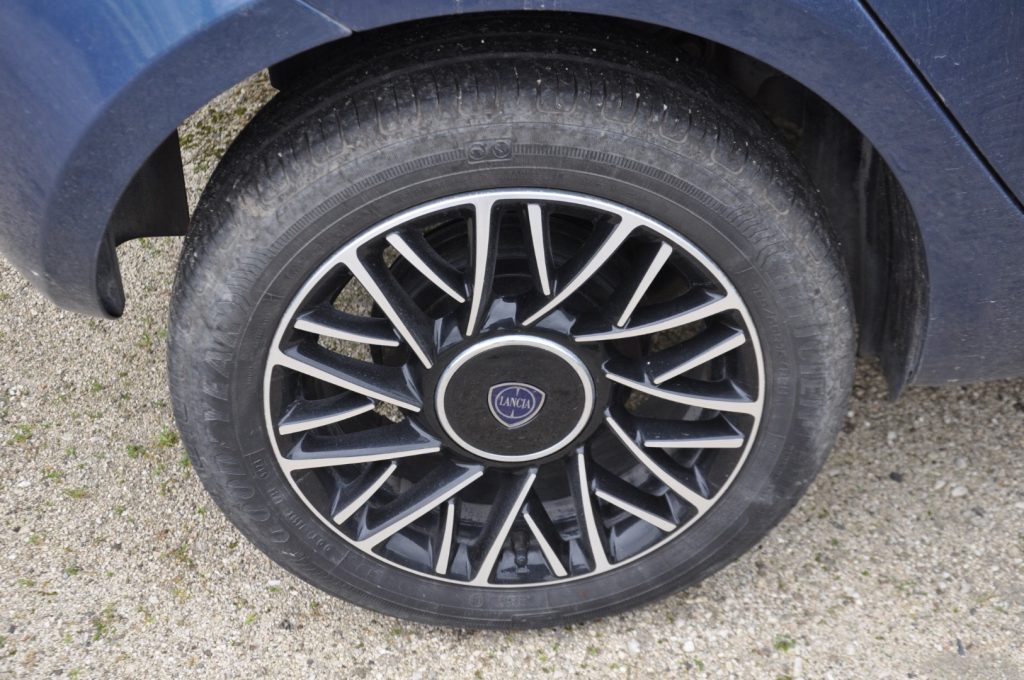 LANCIA Ypsilon 1.0 FireFly 5 porte S&S Hybrid Platino - 10