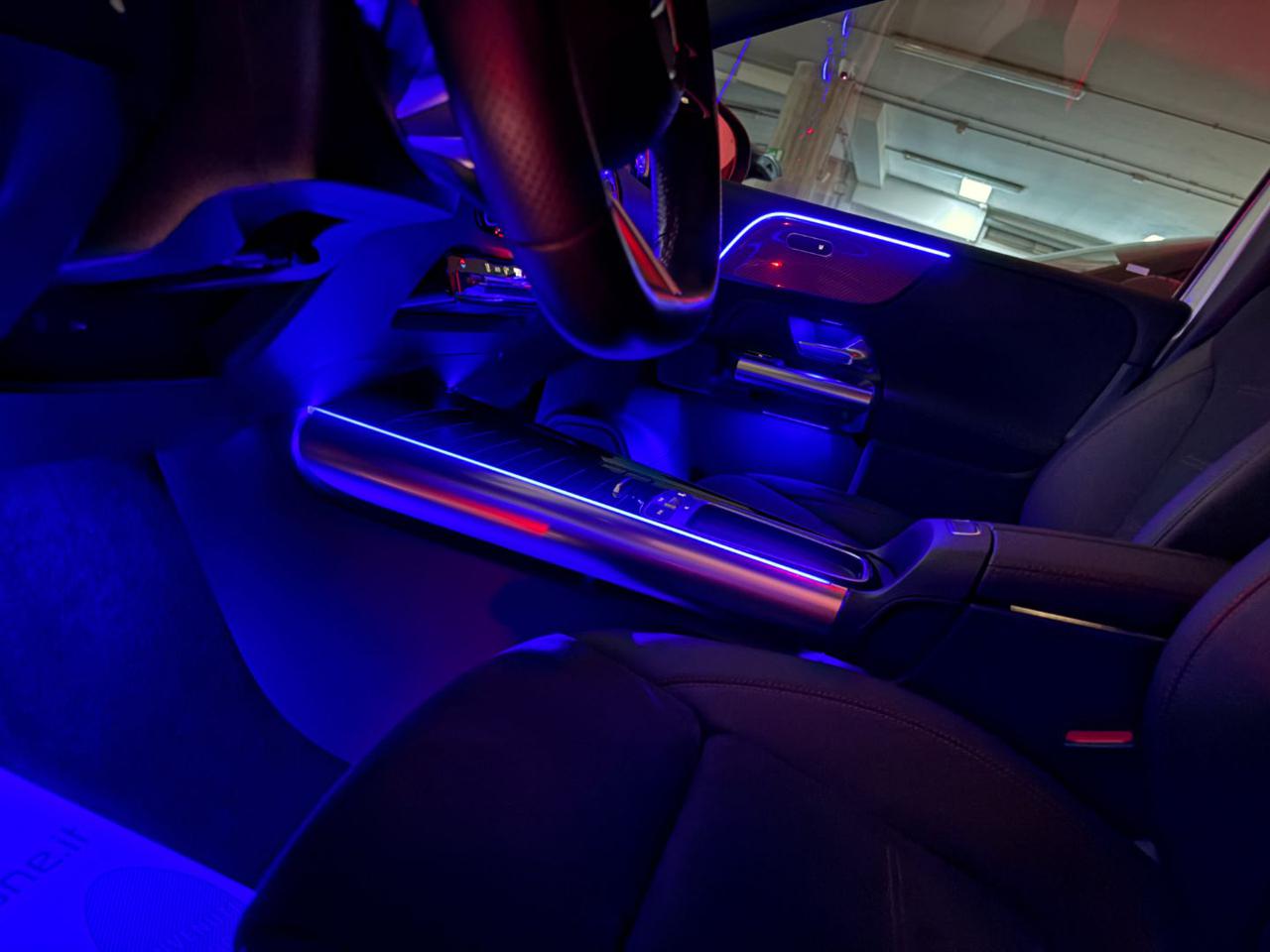 MERCEDES-BENZ B 180 d Automatic AMG Line Premium Pack Night - 33