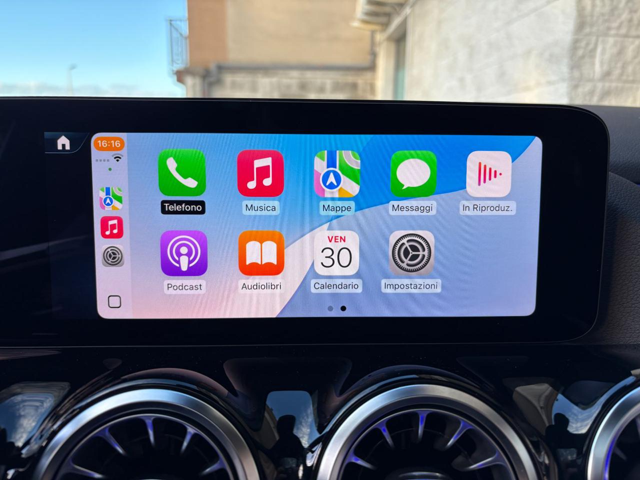 MERCEDES-BENZ B 180 d Automatic AMG Line Premium Pack Night - 30