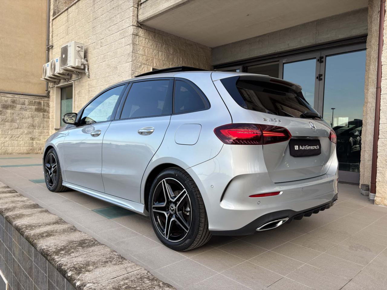 MERCEDES-BENZ B 180 d Automatic AMG Line Premium Pack Night - 7