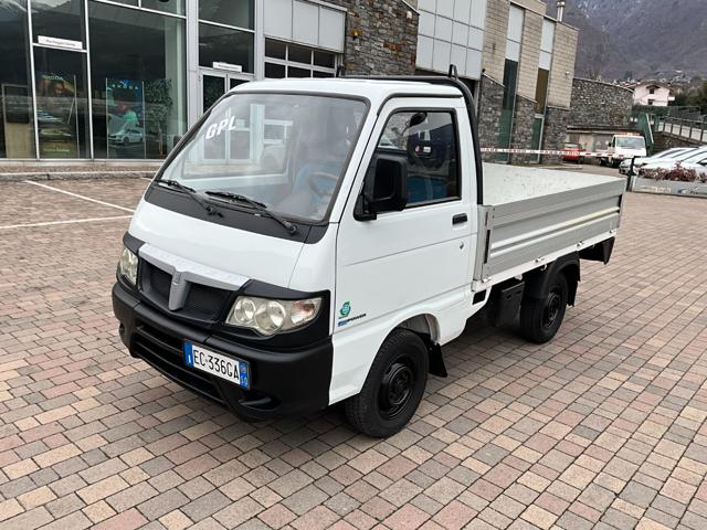 PIAGGIO Porter Bianco pastello