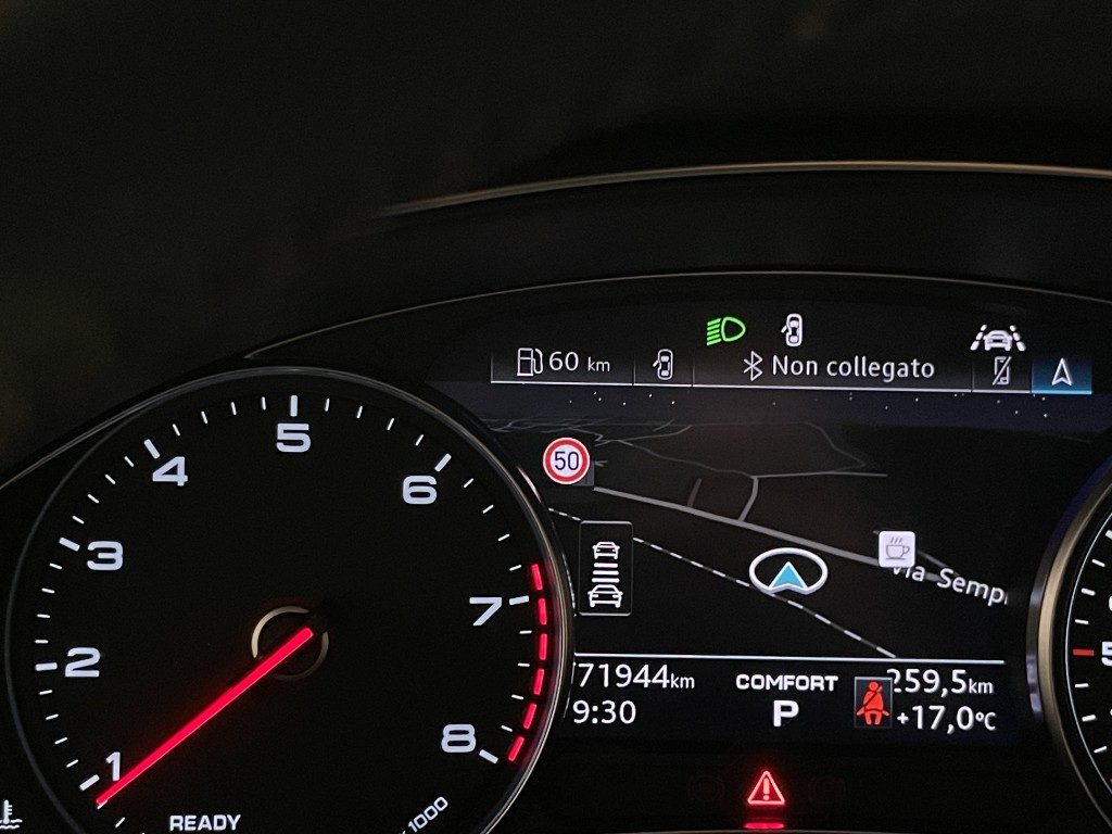 AUDI A6 Avant 45 2.0 TFSI S tronic Business - 12