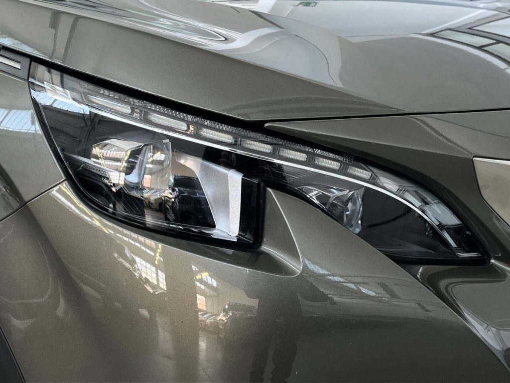 PEUGEOT 5008 BlueHDi 120 S&S EAT6 GT Line 7 p. - 17