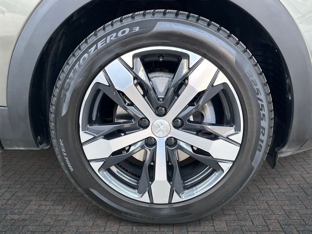 PEUGEOT 5008 BlueHDi 120 S&S EAT6 GT Line 7 p. - 7