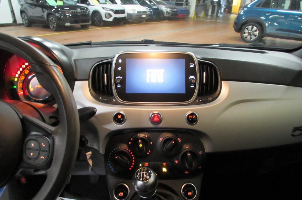 FIAT 500 1.0 Hybrid Connect - 7