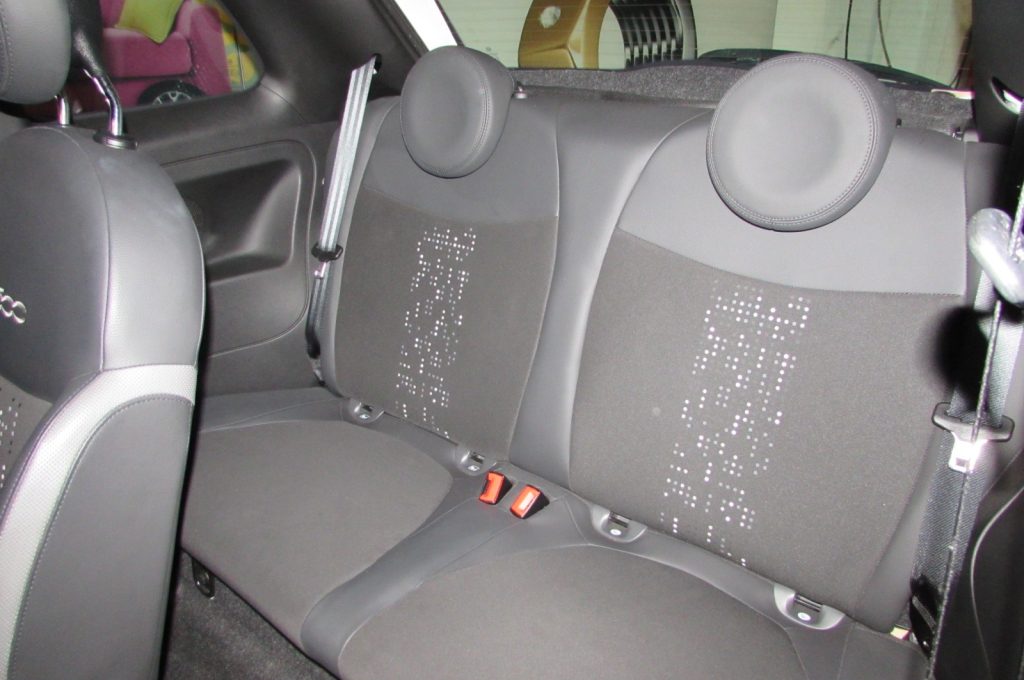 FIAT 500 1.0 Hybrid Connect - 11