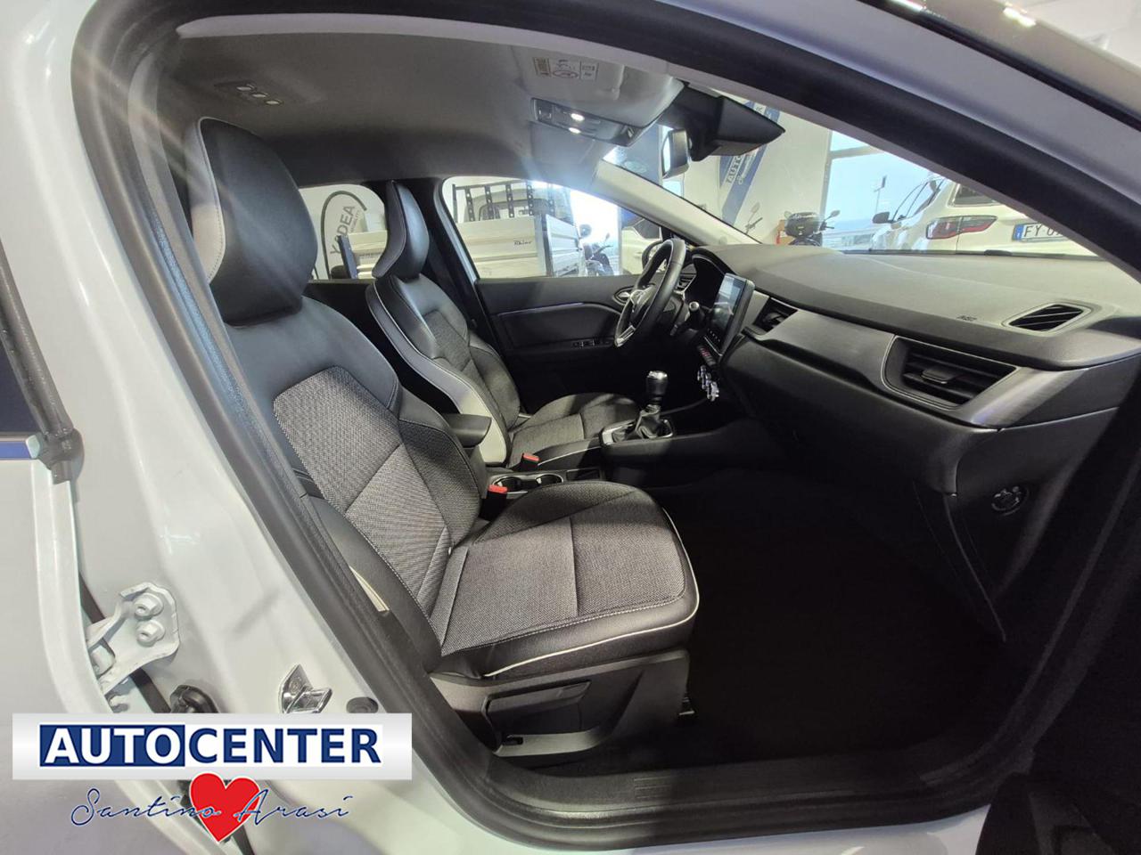 RENAULT Captur Mild Hybrid 140 CV Intens - 10