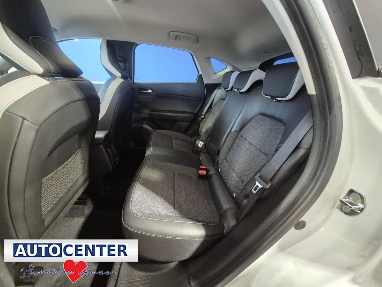 RENAULT Captur Mild Hybrid 140 CV Intens - 11