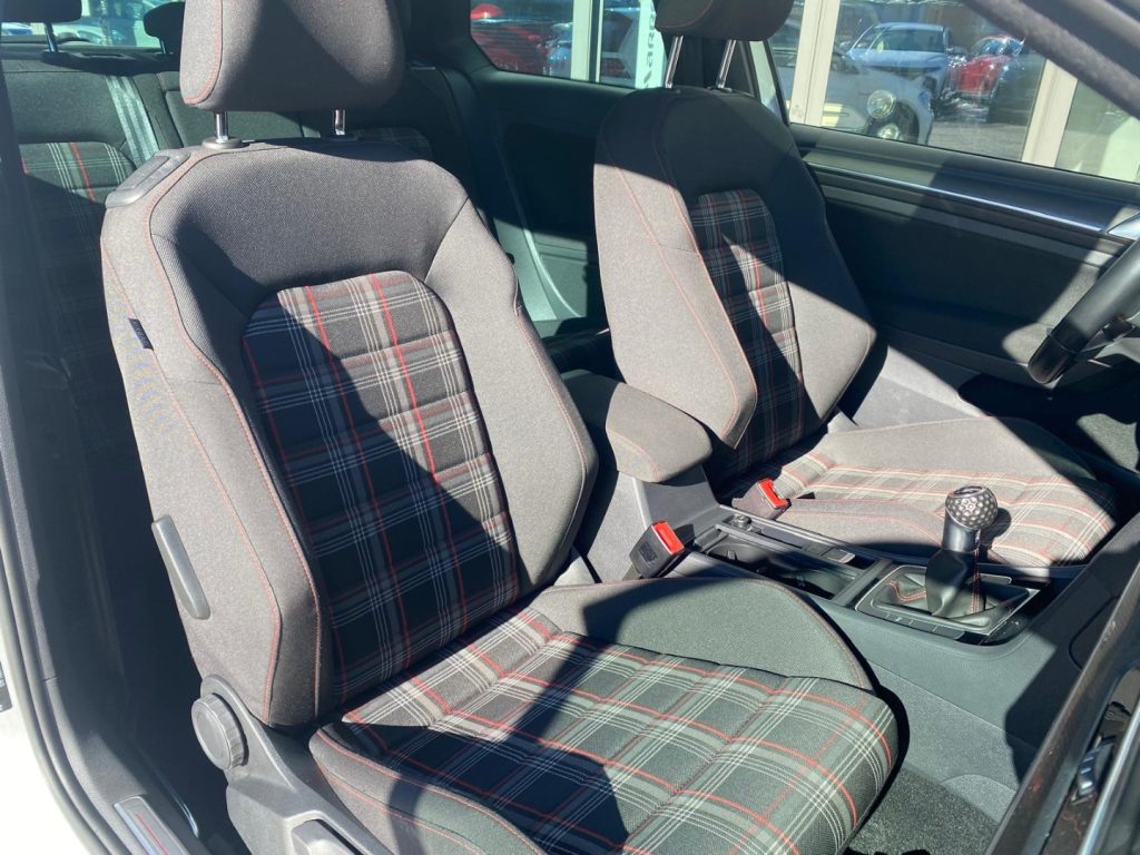 VOLKSWAGEN Golf GTI 245CV 3p. *TETTO*DynAudio - 23