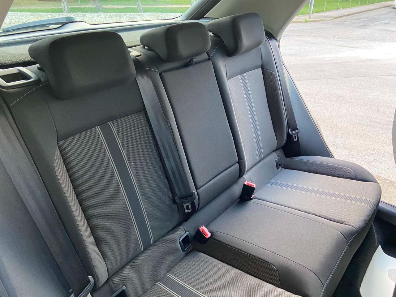 VOLKSWAGEN T-Roc 1.6 TDI SCR Business BlueMotion Technology - 27