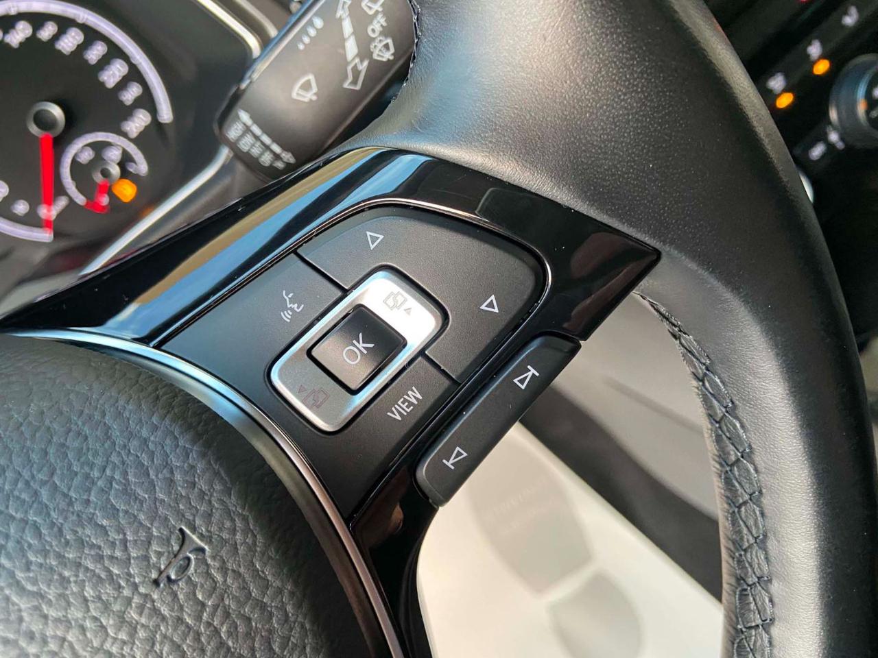 VOLKSWAGEN T-Roc 1.6 TDI SCR Business BlueMotion Technology - 33