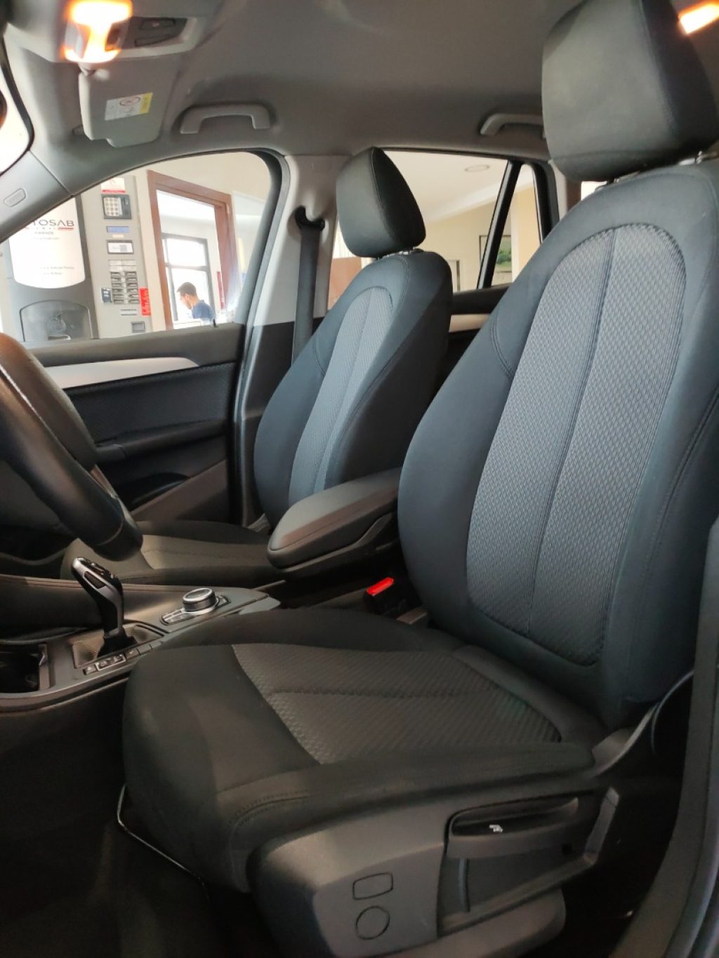 BMW X1 sDrive18d Automatic Navi Business Sport - 11