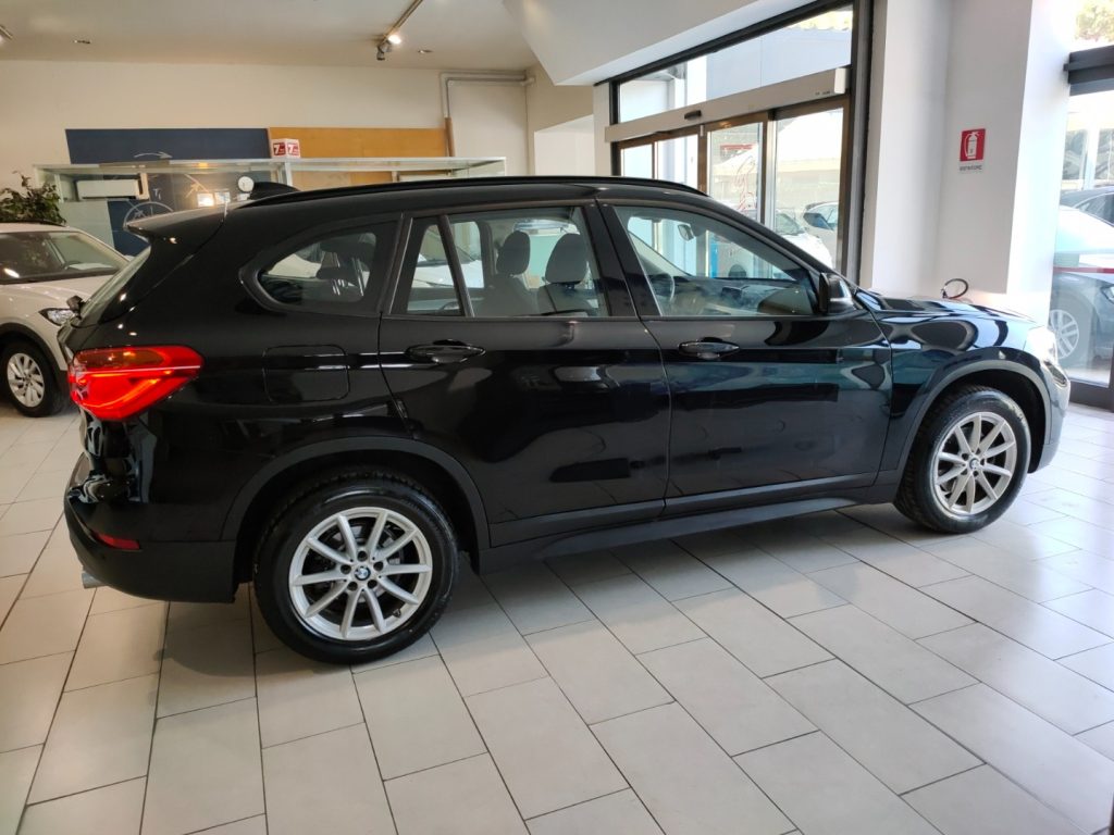 BMW X1 sDrive18d Automatic Navi Business Sport - 7
