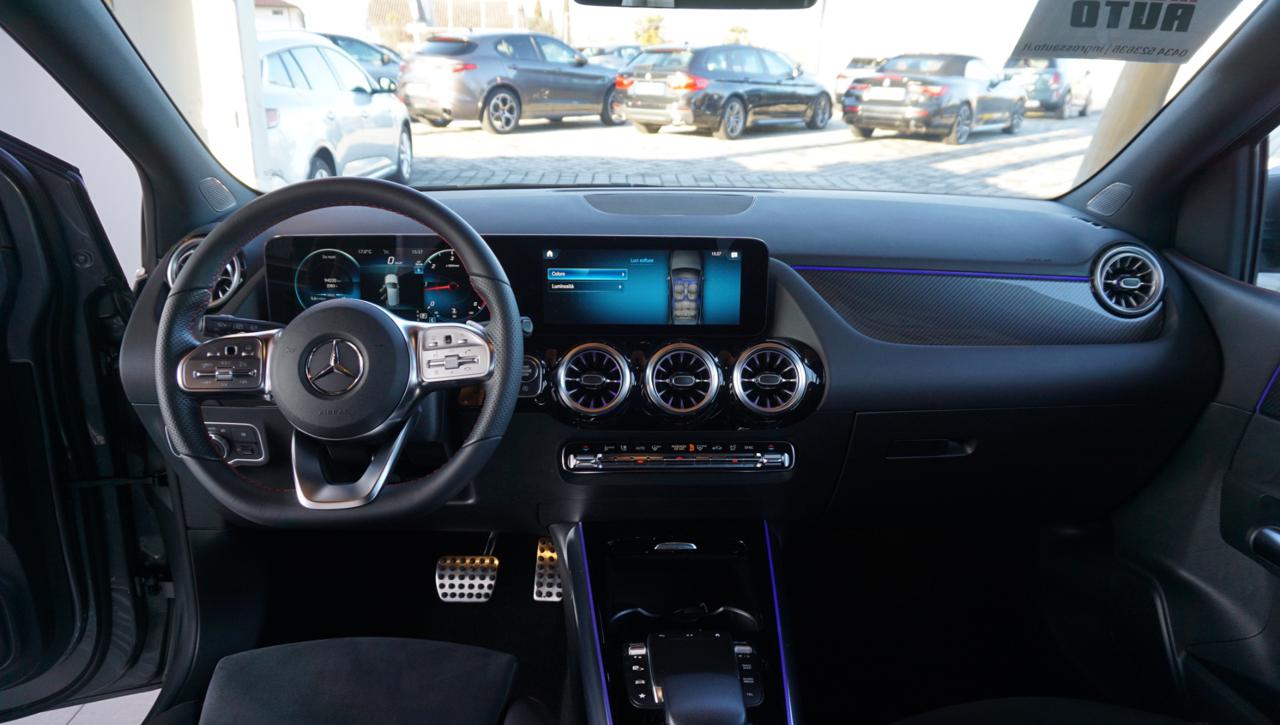 MERCEDES-BENZ B 180 d Automatic Premium - 27