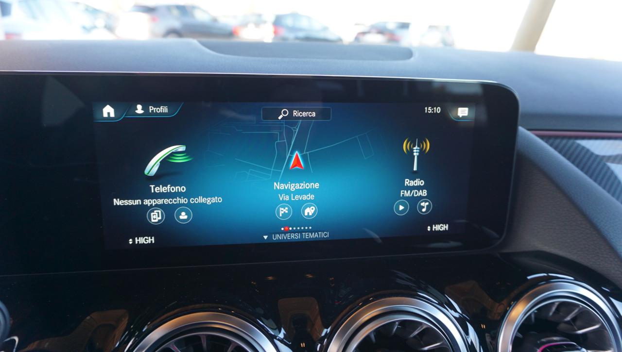 MERCEDES-BENZ B 180 d Automatic Premium - 18