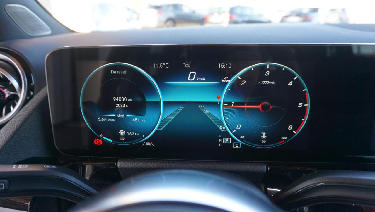 MERCEDES-BENZ B 180 d Automatic Premium - 17