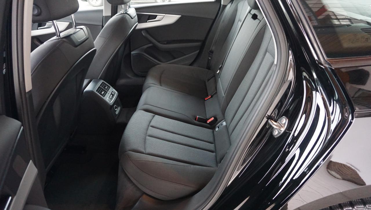 AUDI A4 Avant 2.0 TDI 150 CV S tronic Business Sport - 30